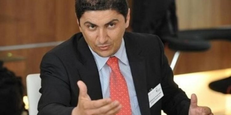 Λ. Αυγενάκης: “H υποβάθμιση της Εκκλησίας αποτελεί εθνικό σφάλμα και πολιτικό ολίσθημα”